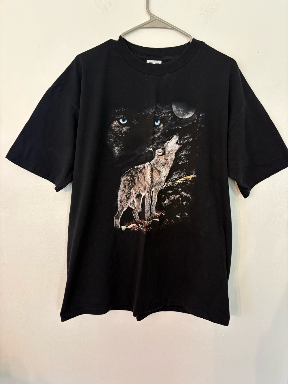 Men's Black Wolf Graphic Tee - Short Sleeve Casual Shirt